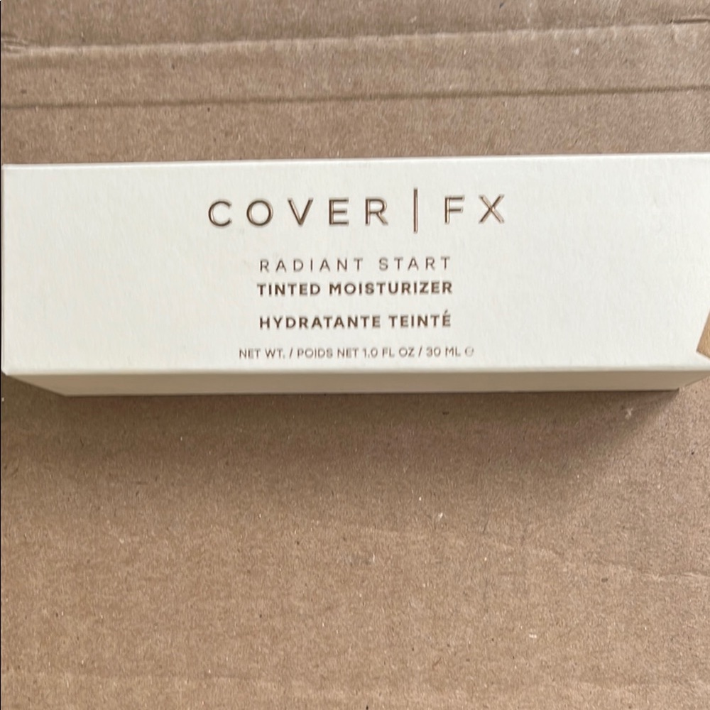 NIB Cover FX Radiant Start Hydrating Tinted Moisturizer shade 2